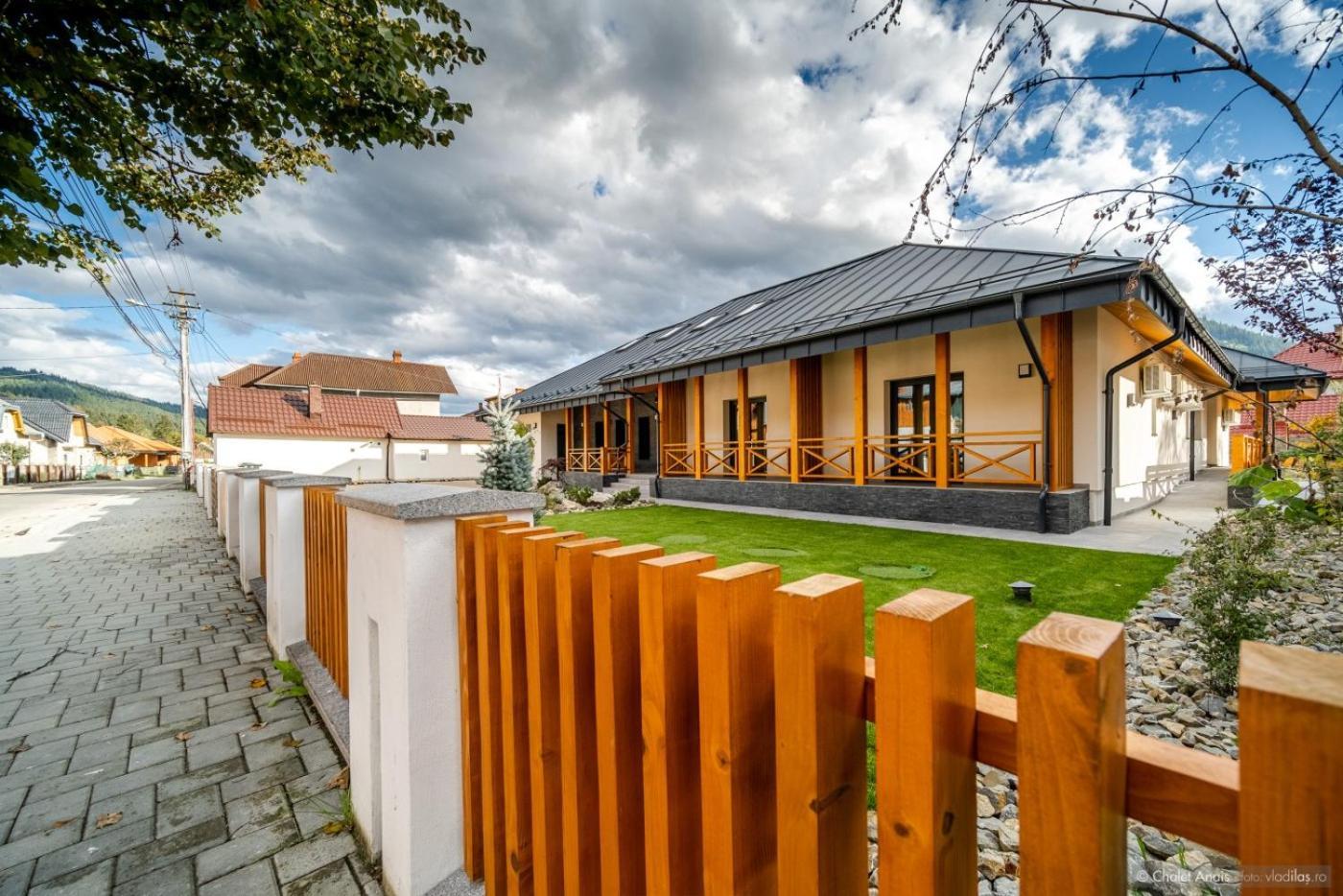 Anais Chalet Кымпулунг-Молдовенеск Экстерьер фото